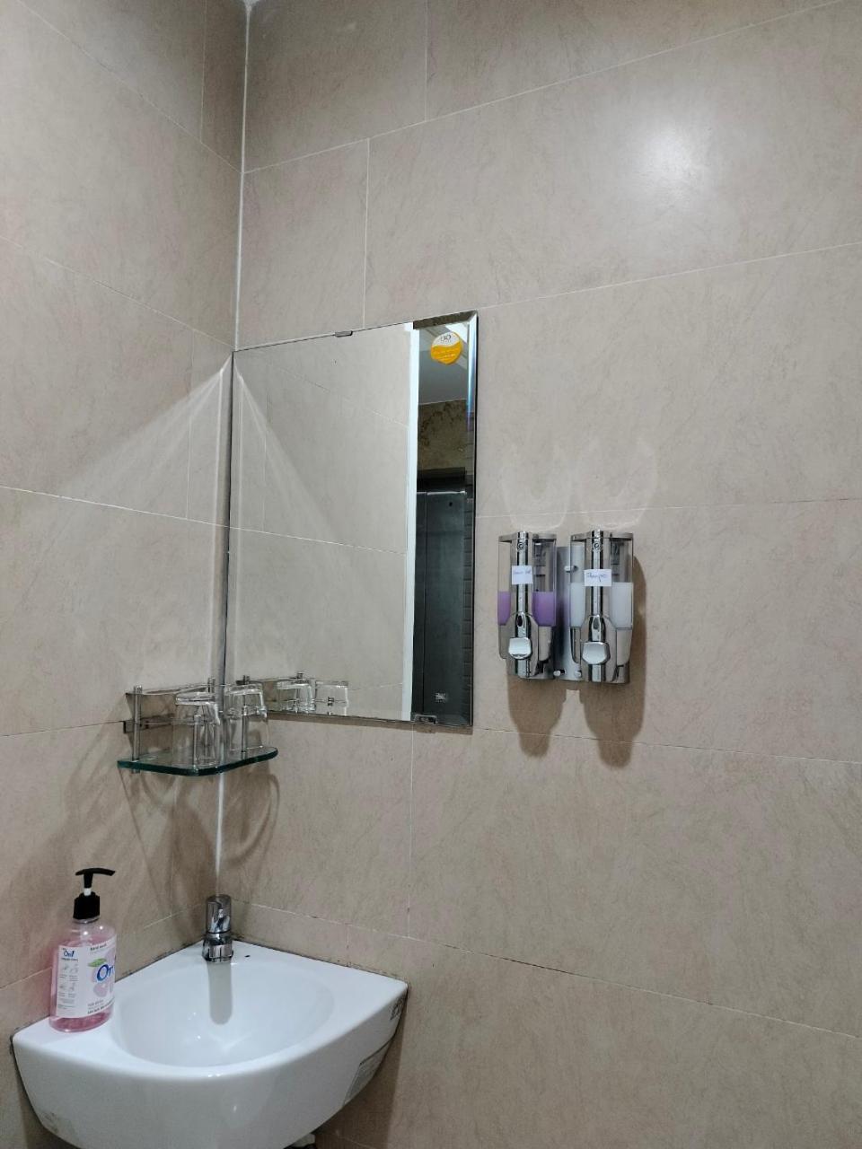 Adventure Hotel TP. Hồ Chí Minh Ngoại thất bức ảnh