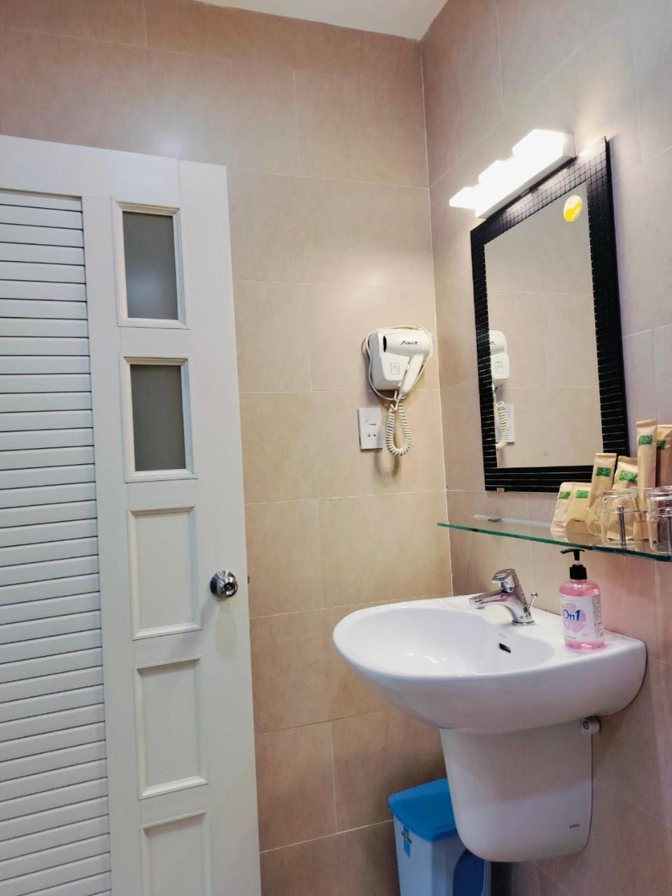 Adventure Hotel TP. Hồ Chí Minh Ngoại thất bức ảnh